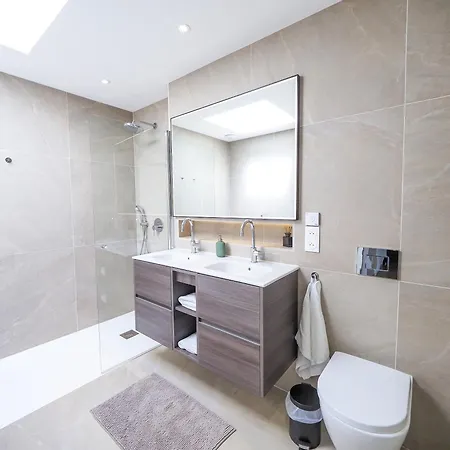 Beautiful Close To The Seaside *