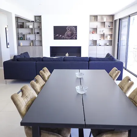 Beautiful Close To The Seaside Villa *