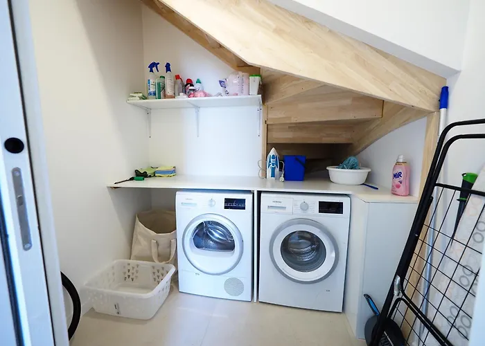 Vila Beautiful Close To The Seaside